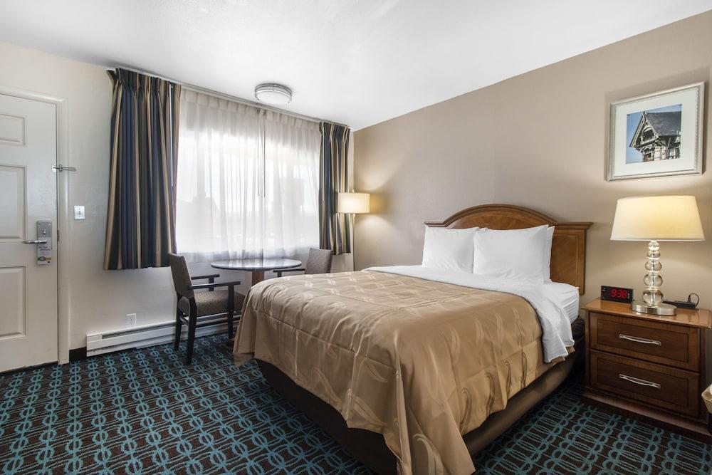 Ramada Bayside Inn & Suites יוריקה מראה חיצוני תמונה