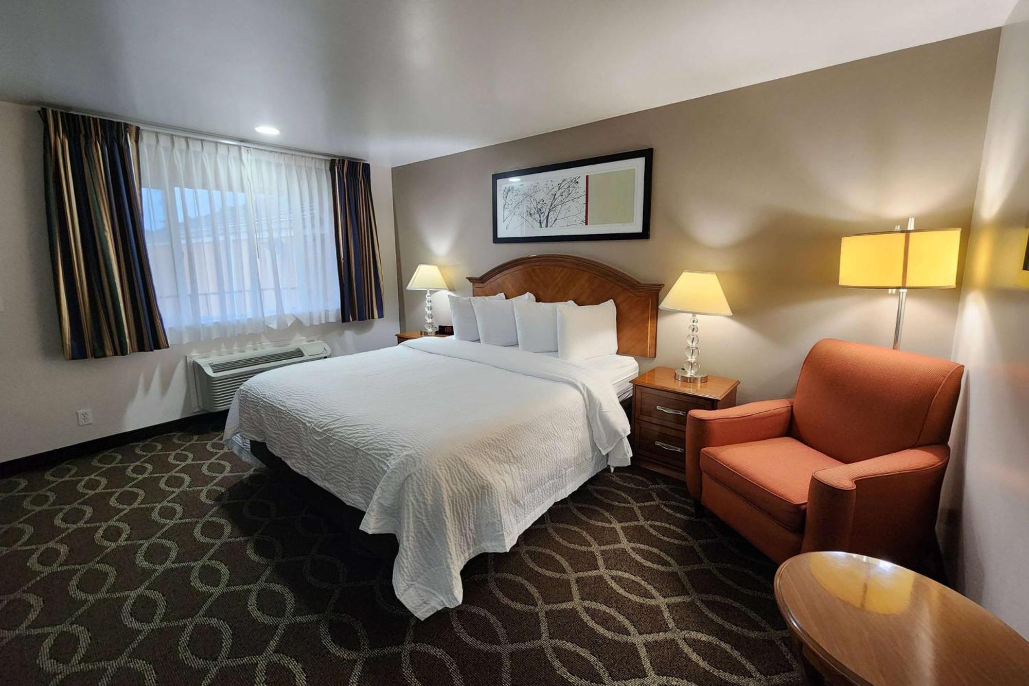 Ramada Bayside Inn & Suites יוריקה מראה חיצוני תמונה