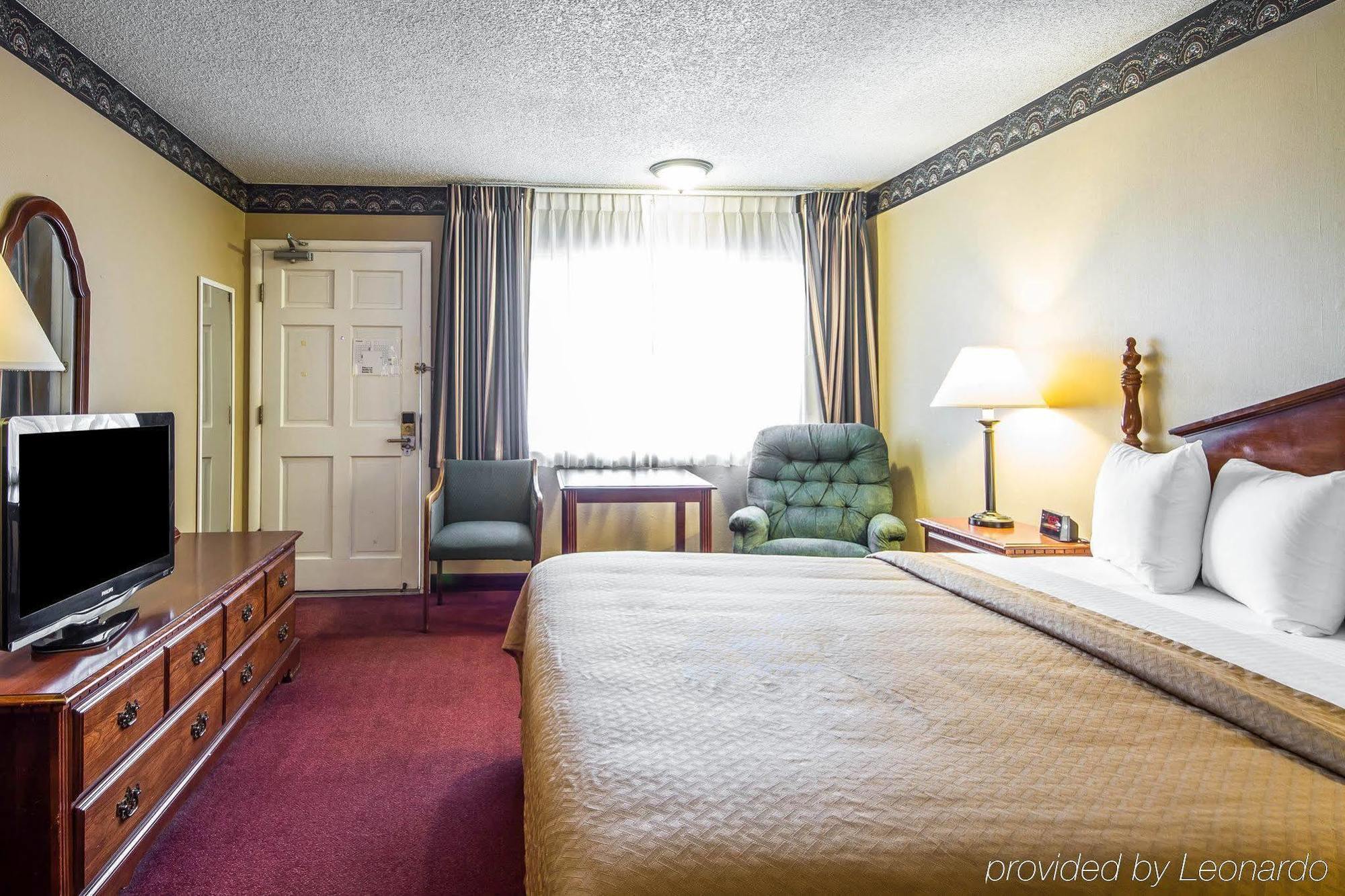 Ramada Bayside Inn & Suites יוריקה מראה חיצוני תמונה